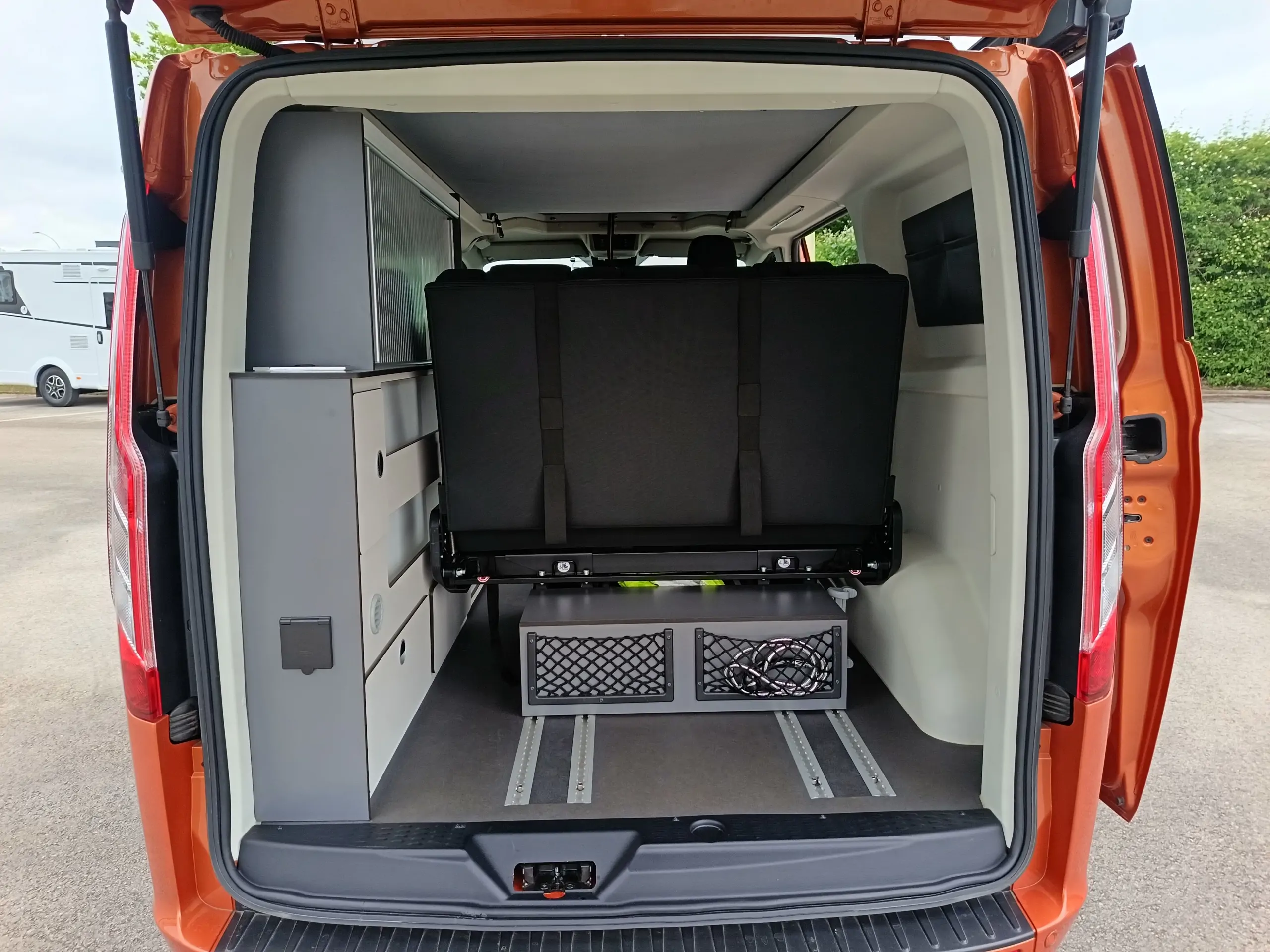 Image FONT VENDOME AUTO CAMPER 